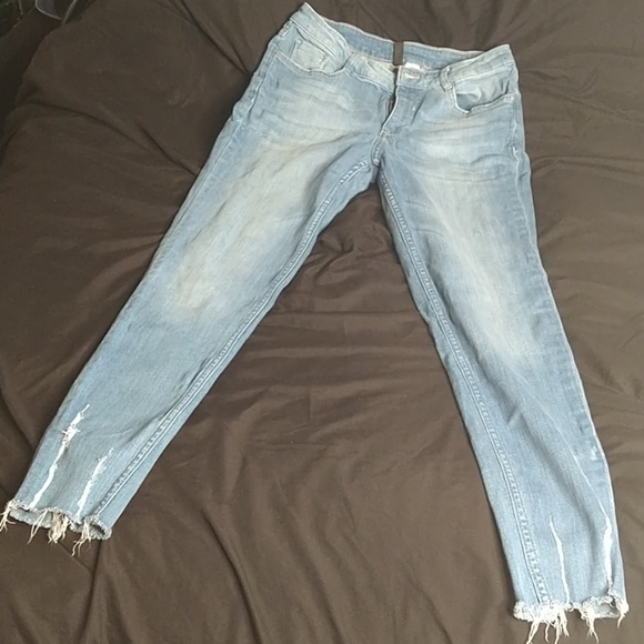 Divided H & M - Picture 2 of 3